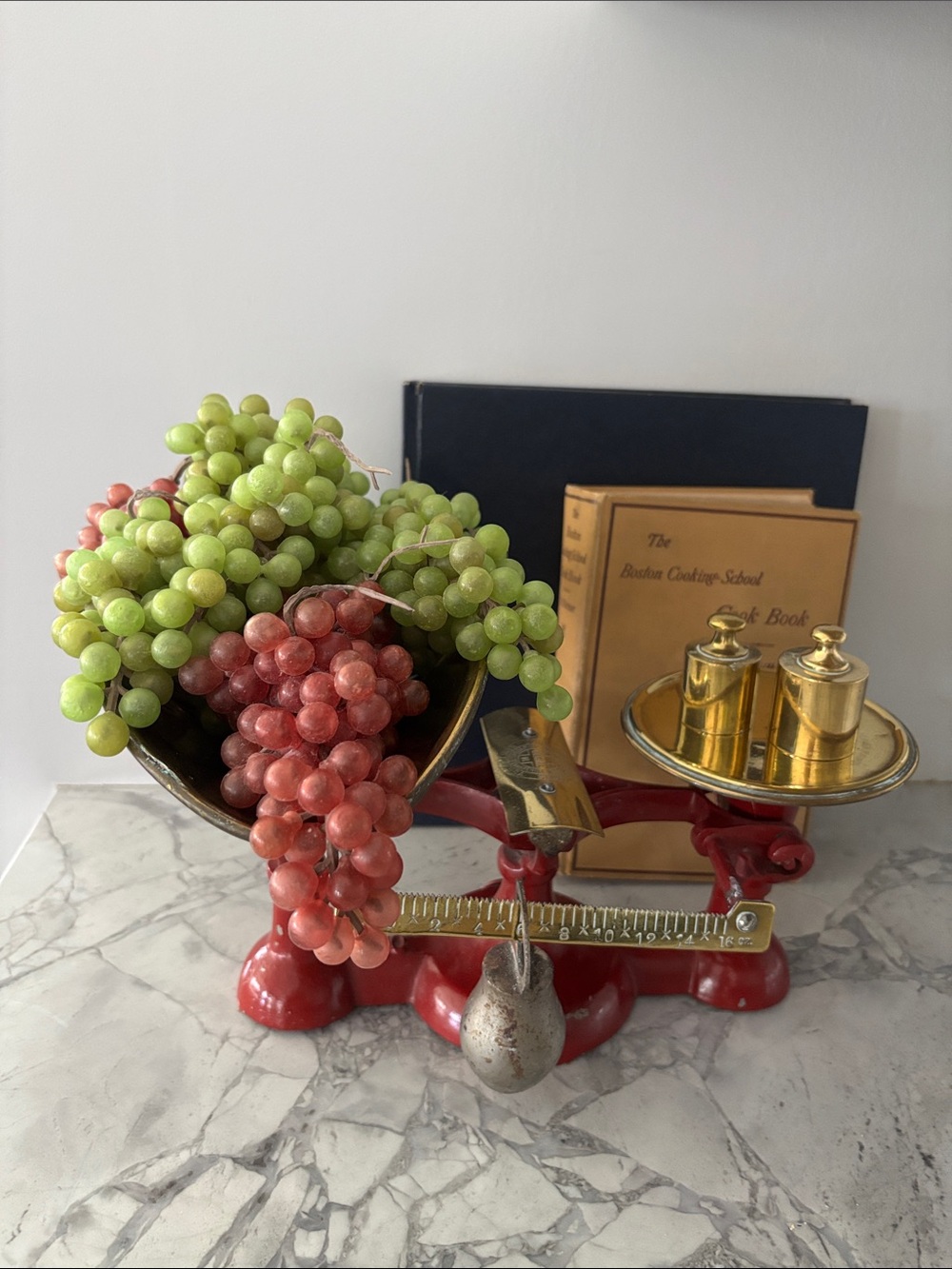 Vintage Countertop Balance Scale
